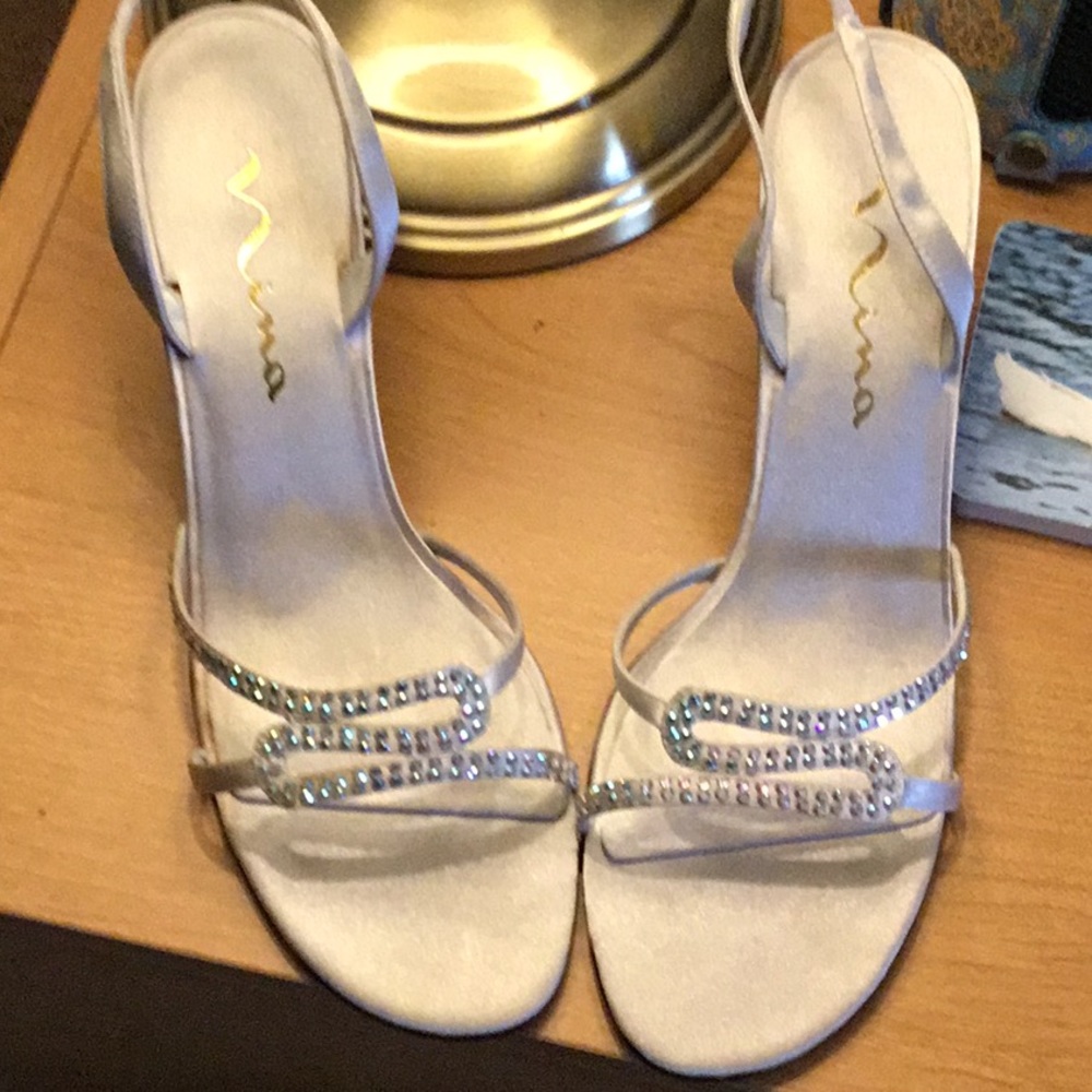 Shoe